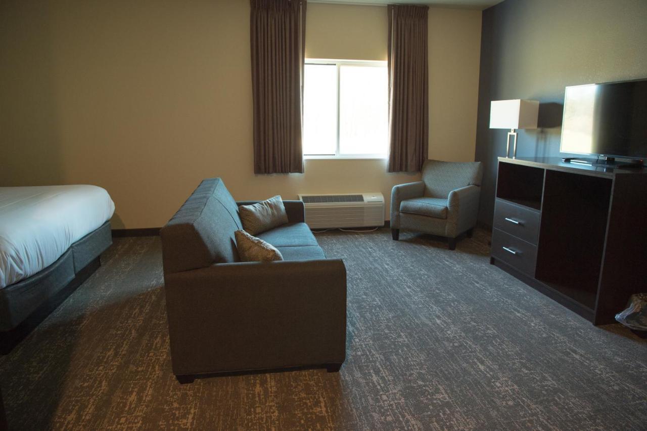 Cobblestone Inn & Suites - Forest City Экстерьер фото